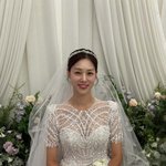 애둘맘 <b>장신영</b>, 웨딩드레스 또 입었다…강경준 불륜 용서 후 물오른...