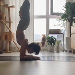 심은우, 고난도 요가 자세도 척척...`강사 플렉스`