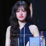 [어케생각해] <b>리즈</b> 메이크업 이거 맞아?