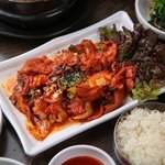 자영업자들 편할려고“1만원 제육<b>덮밥</b> 8000원에 먹나”…정부 '직장인들...