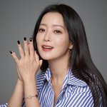 [단독] 배우 김희선, 와인 출시…'4300억 매각 신화' 케이머스...