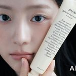 “투명한 <b>빛</b> <b>아래</b> 머물고 싶었어요”…채서안, 무표정 속 고요→클로즈업...