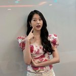 장다아 '볼 콕' 포즈 하니 장원영 똑 닮아…완벽 미모