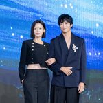 [베스트클릭] [현장포토] "패션쇼 피날레 느낌"...전지현·강동원...