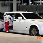 지드래곤, 억 소리나는 출근‥집 한채 값 롤스로이스 타고 미국행