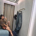 '흡연 논란' 현아, '용준형'도 놀랄 파격 <b>망사</b> 스타킹 각선미