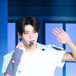 [현장포토] "<b>시즈니</b>, 반가워!"...시온, 스윗한 리더