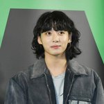 <b>BTS</b> 정국, 일 년에 하루뿐인데 ‘아미’ 앞 세레나데…달콤하게...