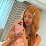 크러쉬 레드벨벳 조이, 생일날 <b>조공</b> 대신 잠옷 패션 '정석 러블리'...