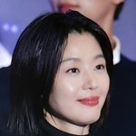 이 언니 크롭 자켓 입은 이유가 있었네