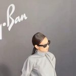 제니 <b>레이밴</b> 엠버서더 되나봄