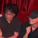 봉준호 감독과 파티서 환한 미소…2개월 만 근황 포착[<b>Oh</b>!쎈 이슈]