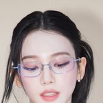 <b>AI</b>로 빚어낸 것 같은 비현실적인 얼굴