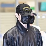[현장포토] "비주얼은, 쉽니다"…성훈, 완전무장 입국
