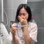 초아, 자궁암 극복 후 '쌍둥이 임신'…"1% <b>확률</b>의 기적"