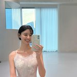 “투명한 <b>미소</b>의 오후”…권나라, 발레리나 변신→청초한 여운