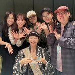 “스타 다 있네”… 김혜수, 한지민·한효주 등과 행복한 생일 파티