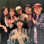 "<b>축하</b>해준 모든분 감사"…55세 김혜수, 한지민·한효주 등과 생일파티