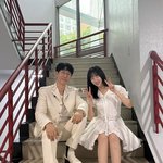 <b>지예</b>은, 활동 중단 후 근황 공개…지석진과 행사장서 밝은 모습