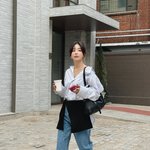 돌싱' 기은세, 흰 셔츠에 <b>데님</b>만으로 모델 포스 완성…'언제까지...