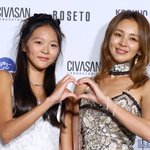 [포토] <b>야노</b> 시호, '어느새 훌쩍 자란 사랑이와 함께~'