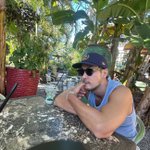 '12세 연하' 김지석, <b>여름</b> 보내고 심경 변화 생겼나…수북한 턱수염...