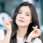 [포토] 이선빈, 찍는겨? 지금 그림 그려?