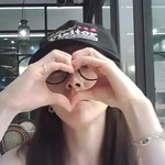 [SCin스타] 최정훈 아니었다..한지민, 주말 낮 <b>민낯</b> 데이트