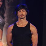 [댓글부탁해] <b>인도</b> 배우가 헐리우드에서 일본 게임 캐릭터 맡았다ㅋㅋ