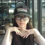 “조용히 머문 오후”…한지민, <b>청량</b>한 빛 속→잔잔한 변화의 순간