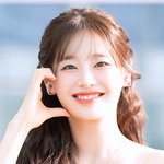 [현장포토] "과즙이 팡!"...<b>츄</b>, 인간 비타민