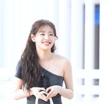 [현장포토] "이래서, <b>츄</b>랑둥이"...<b>츄</b>, 해맑은 출국