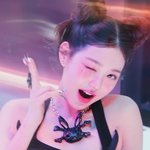 장원영 XOXZ <b>뮤비</b> 사진 봐..