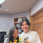 [드루와] 이효리·이상순, 꽃다발 들고 다정한 투샷…변함없는 애정