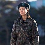 문채원, 완벽한 군복 소화력 “내가 봐도 잘 어울려” (씨네타운)