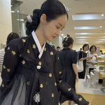  한복 차려입고 국립중앙<b>박물관</b> 갔다…눈에 띄는 착장 [해시태그]