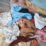 이상순 포착한 이효리, 빨래<b>더미</b> 깔려 얼굴만 빼꼼+장난기‥행복한...