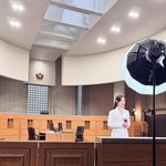 “이 시간들이 곧 성장”…정채연, 법정 속 깊은 여운→감성 <b>미소</b>