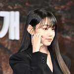 [드루와] [<b>POP</b>이슈]강미나, 아이오아이 10주년 재결합 불참...