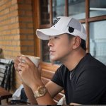 류시원, 19살 연하 아내 하트 애교에 사르르..손가락도 예쁘네...