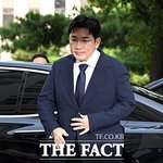 '사기적 부정거래' 의혹 방시혁 경찰 출석…'매각 지시' 질문에...