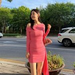 ‘172cm·51.5kg’ 한지혜, <b>핫핑크</b> 드레스 시선 강탈[SCin스타]