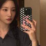 “순간의 고요가 머문다”…<b>정채</b>연, 긴 머리 땋은 채→가을 감성 셀카