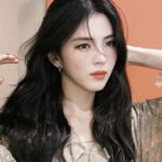 한소희, 첫 <b>팬</b>미팅 티켓 판매 부진…해외 투어도 잇따라 취소