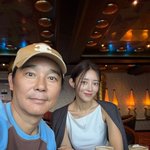 임창정, '176cm' 서하얀과 바닷가 데이트…여전히 신혼