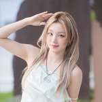 만나러 온 북경강아지’ (웬디의 영스트리트 출근길) [<b>HD</b>포토]