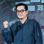 ‘크라임씬’ <b>장진</b> “대규모 세트장, 제작진 돈 벌 생각 없나 싶었다”