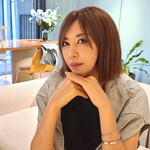 가수 김완선, <b>단발</b> 헤어 변신…“10년 만의 짧은 머리, 날아갈...