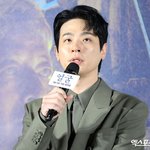 '출판사 <b>CEO</b>' 박정민, 수익 걱정하더니…"책 많이 팔았는데...