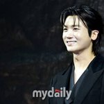 [공식] 박형식 측, <b>출연료</b> 4억 보도에 "사실과 달라" 반박...